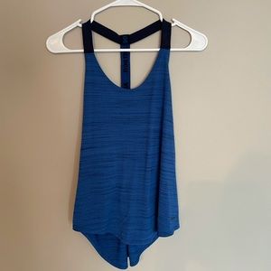 Nike elastika T strap tank top